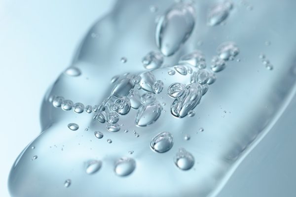 close-up-hyaluronic-acid-tratment